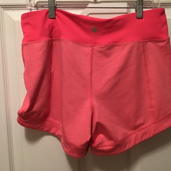 90 degree by reflex shorts - Picture 2 of 3